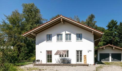 Ferienwohnung Buchwald — 4-Star Luxury Hotel in Ubersee, Germany