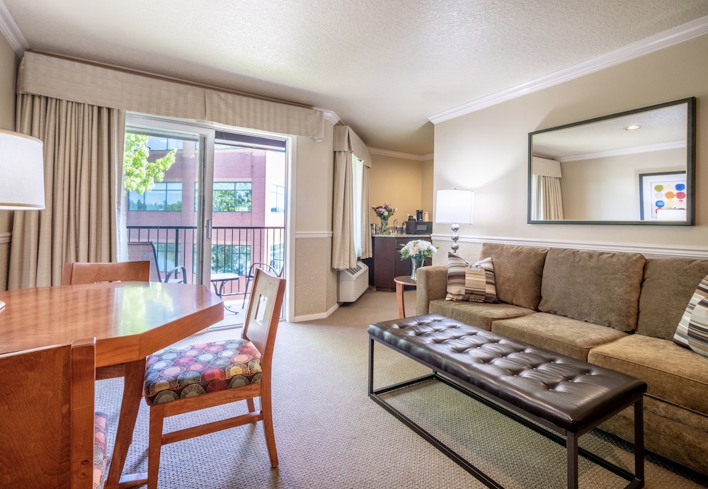 Century Hotel - photo 13