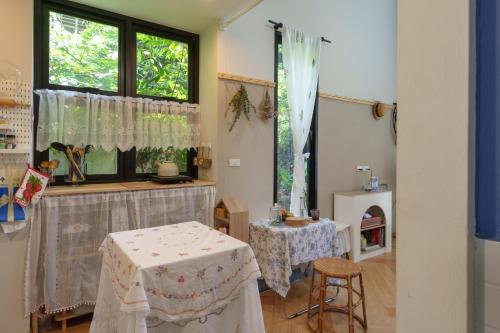 Hiddenmoon Cottage