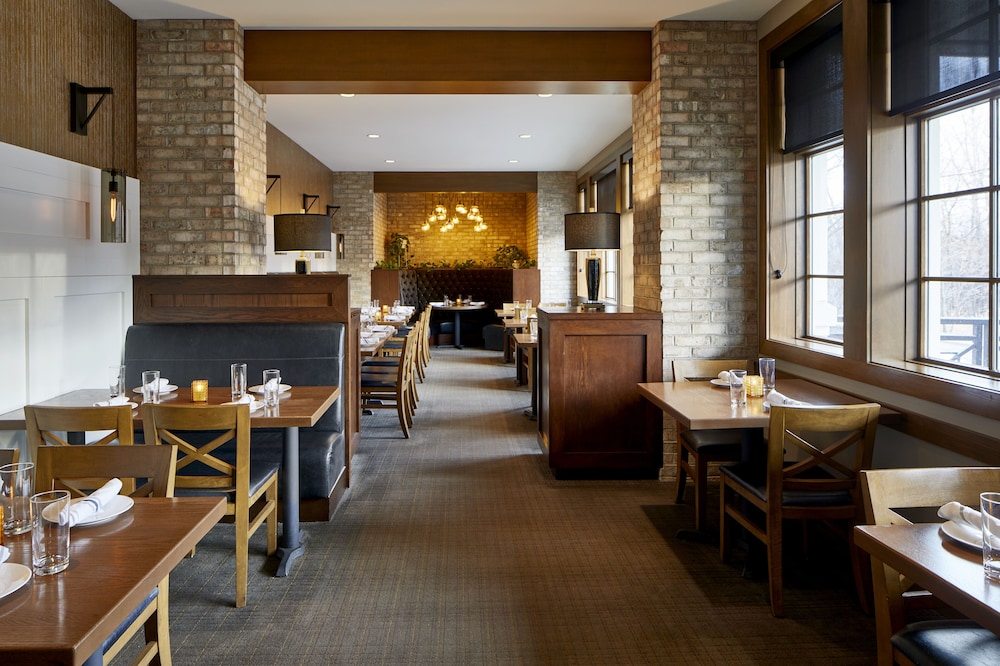 The Hotel Landing - photo 49