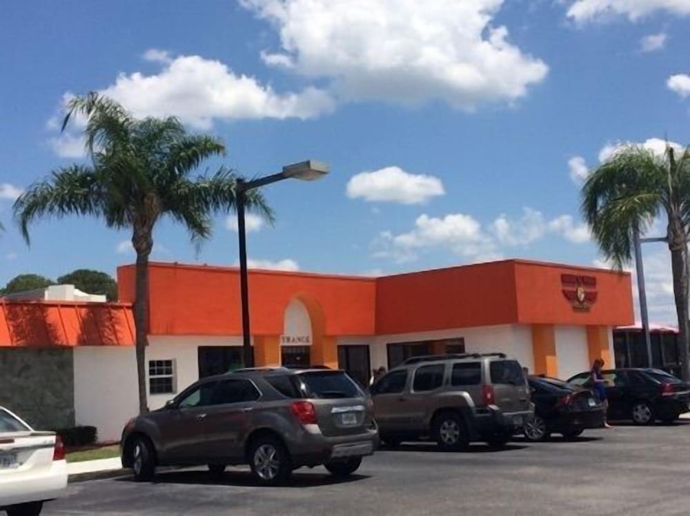 Howard Johnson by Wyndham Winter Haven FL - photo 57