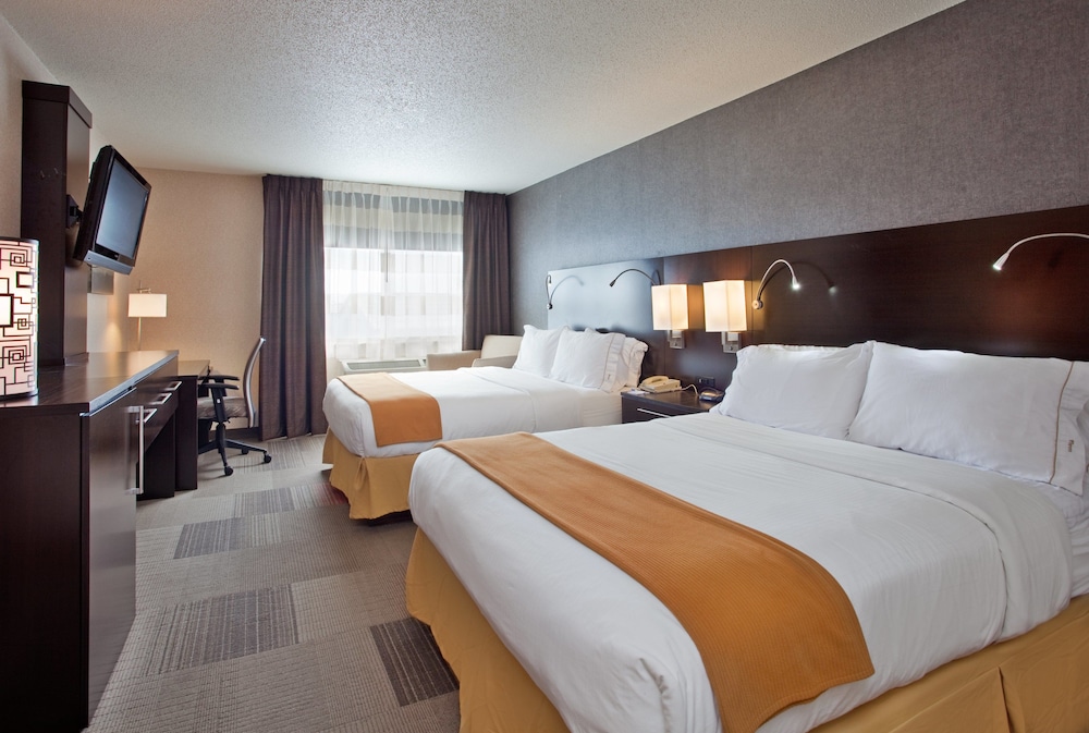 Holiday Inn Express Hotel & Suites Beatrice by IHG - photo 11