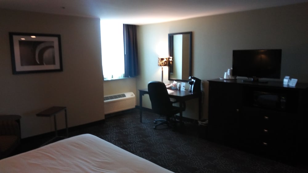 Holiday Inn Express & Suites Pittsburgh West Greentree by IHG - photo 7
