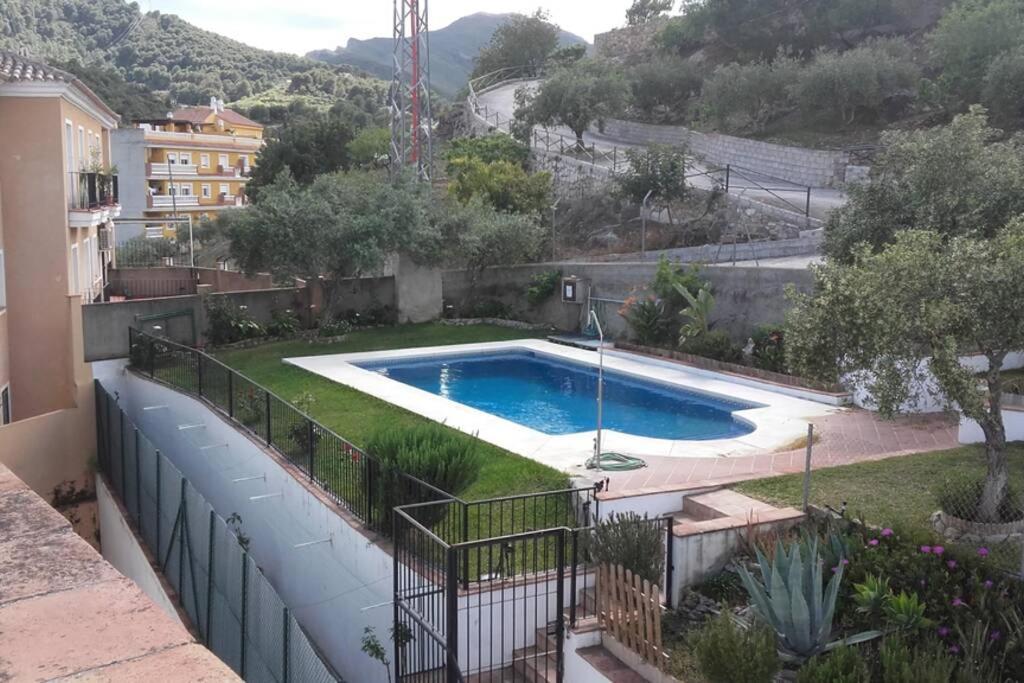 Acogedor Duplex a 15min de Marbella — 4-Star Luxury Hotel in Monda, Spain