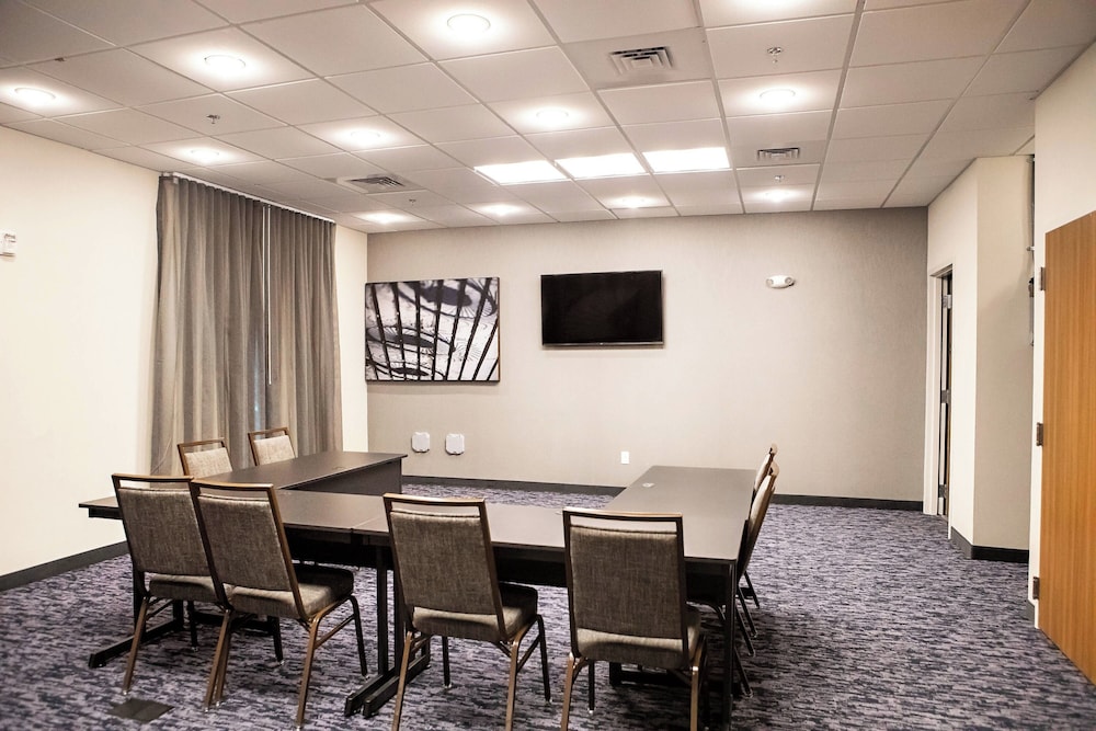 Fairfield Inn & Suites by Marriott Richmond Airport - photo 29