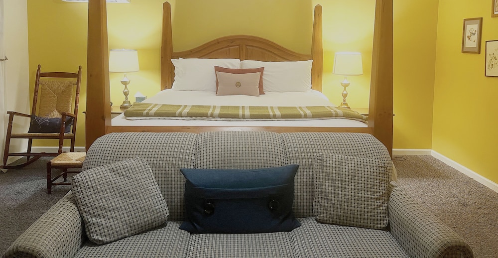 The Inn at Stockbridge - photo 37