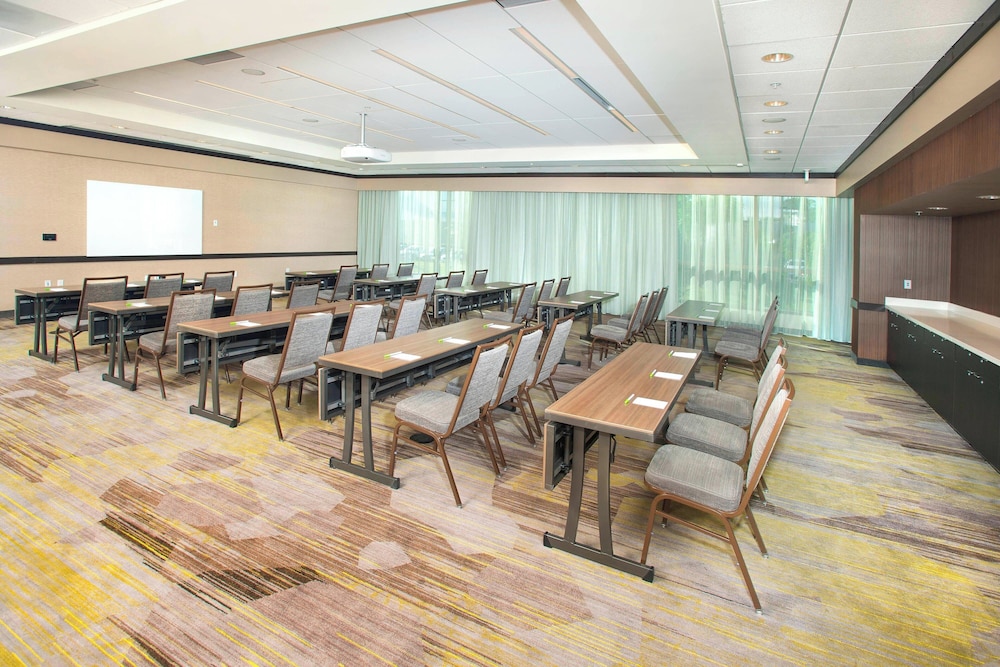 Courtyard by Marriott Redwood City - photo 30