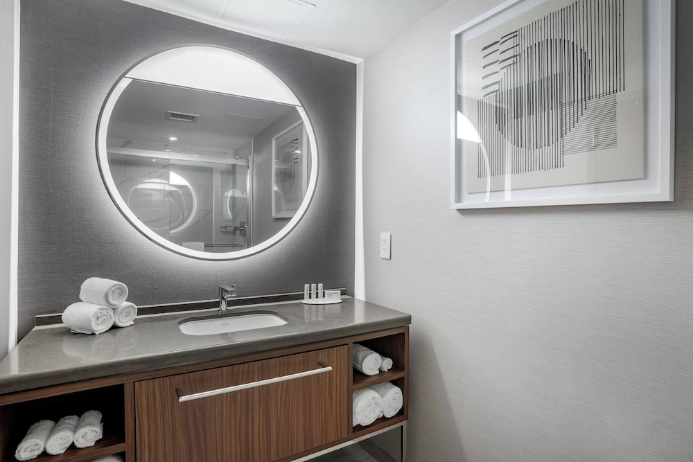 Courtyard by Marriott Washington DC Dupont Circle - photo 32
