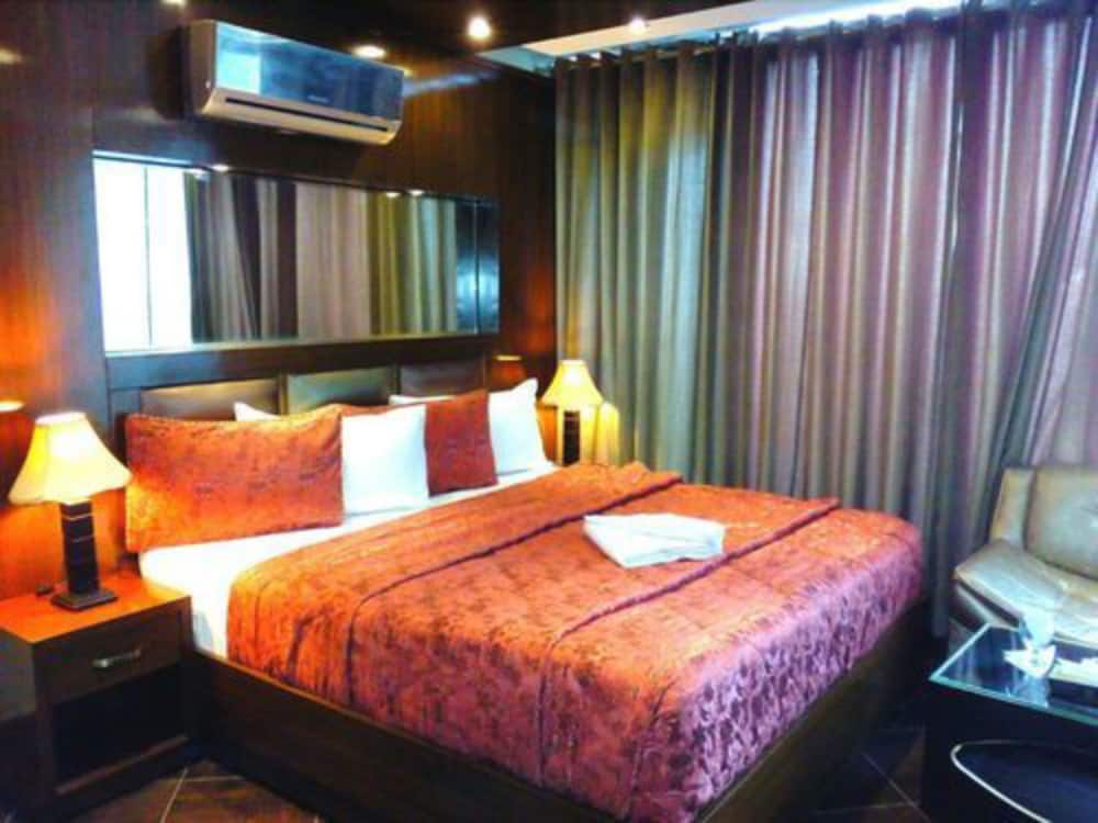 Bling Hotel International in Multan, Pakistan