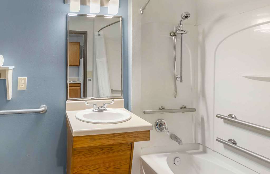 Extended Stay America Select Suites Charleston North Charleston I 526 - photo 26