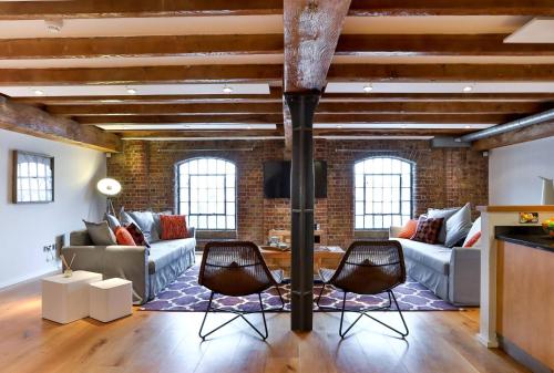 Wild Roses Serviced Apartments ExCel Warehouse 1 — 4-Star Luxury Hotel in London, United Kingdom