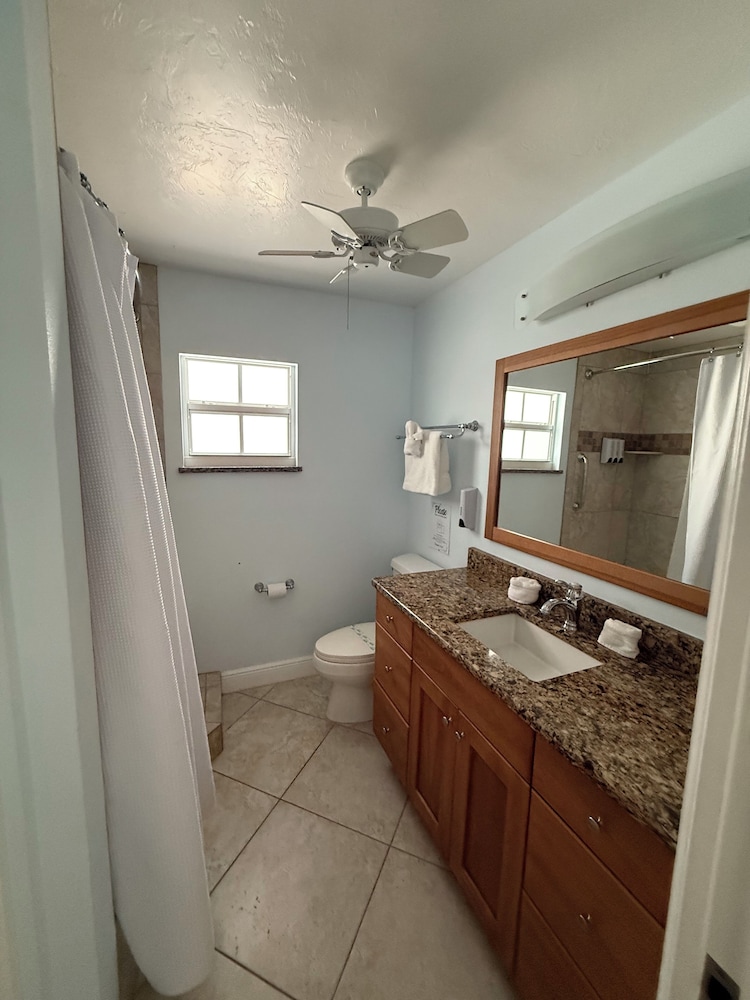 Siesta Key Inn - photo 29
