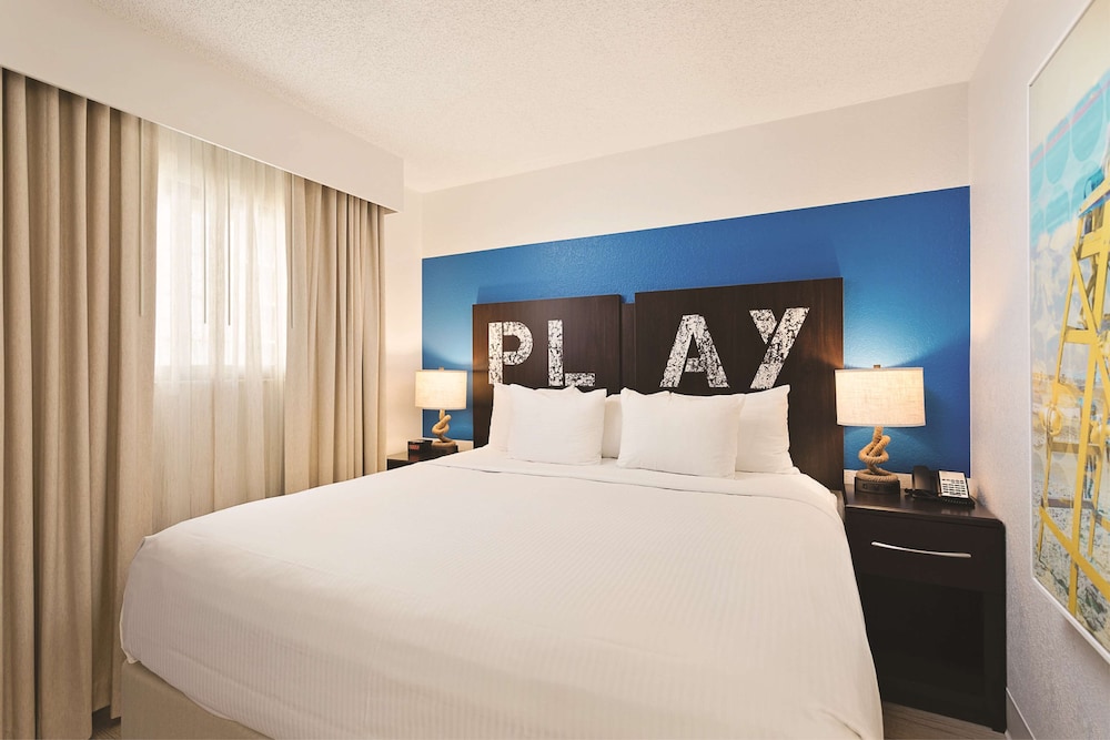 St Pete Shores Hotel - photo 3