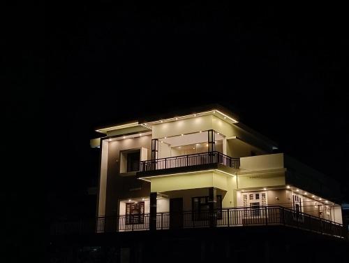 Bro Code Marayoor A Premium Family Friendly Retreat with Panoramic Mountain Views — hotel in Marayur