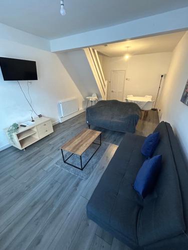 Charming Liverpool Home — 4-Star Luxury Hotel in Liverpool, United Kingdom