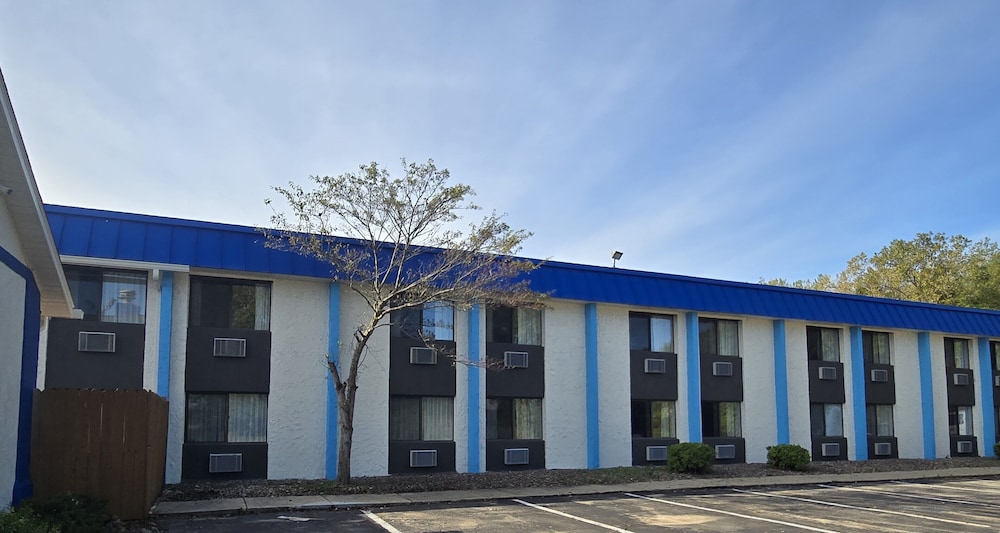 Days Inn by Wyndham Portage Cascade Mountain area - photo 98