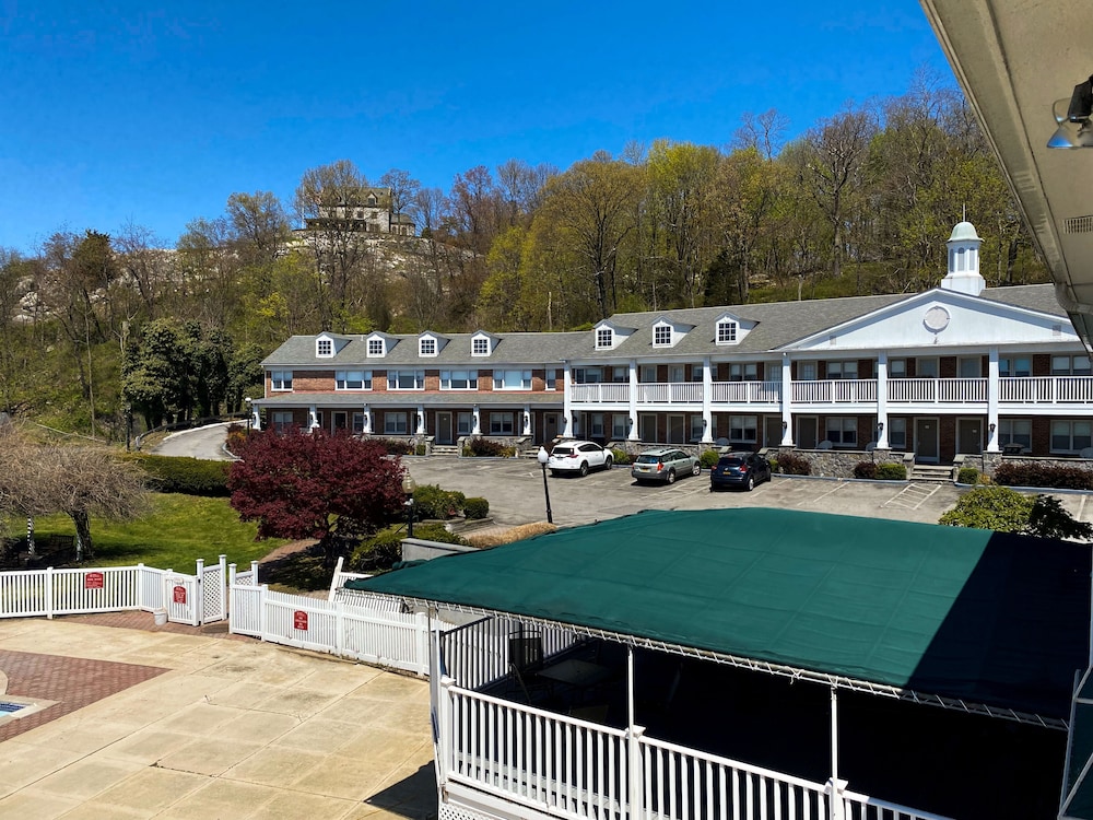 Inn on the Hudson - photo 45