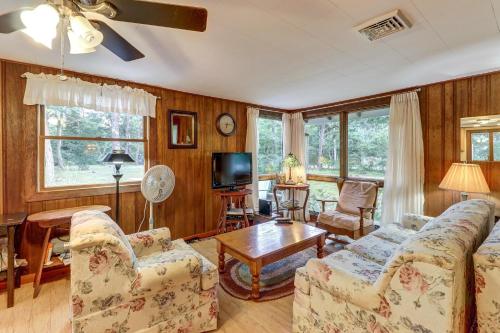 Eastham Escape - carbon neutral hotel in North Eastham