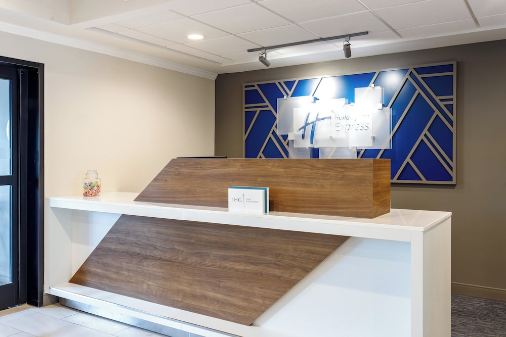 Holiday Inn Express & Suites Lancaster by IHG - photo 94
