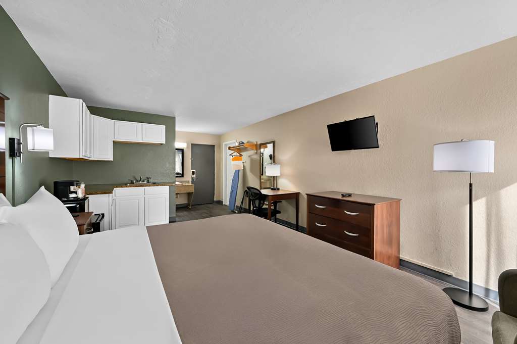 Quality Inn Fort Myers Cape Coral - photo 22