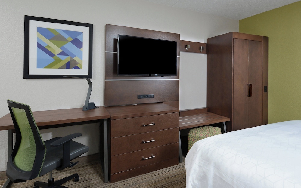Holiday Inn Express Danville by IHG - photo 15