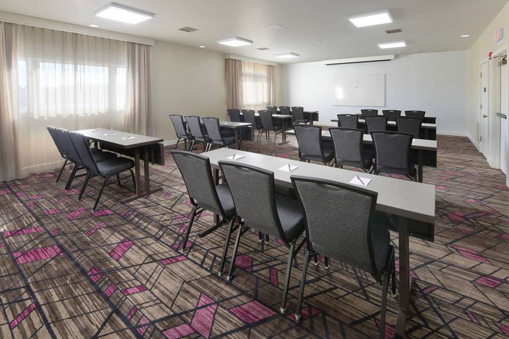 Sonesta ES Suites Albuquerque - photo 27