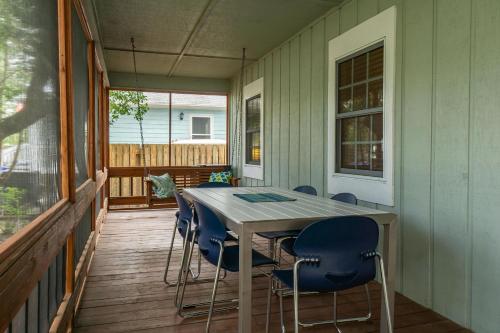 Beach Happy by Oak Island Accommodations - photo 9