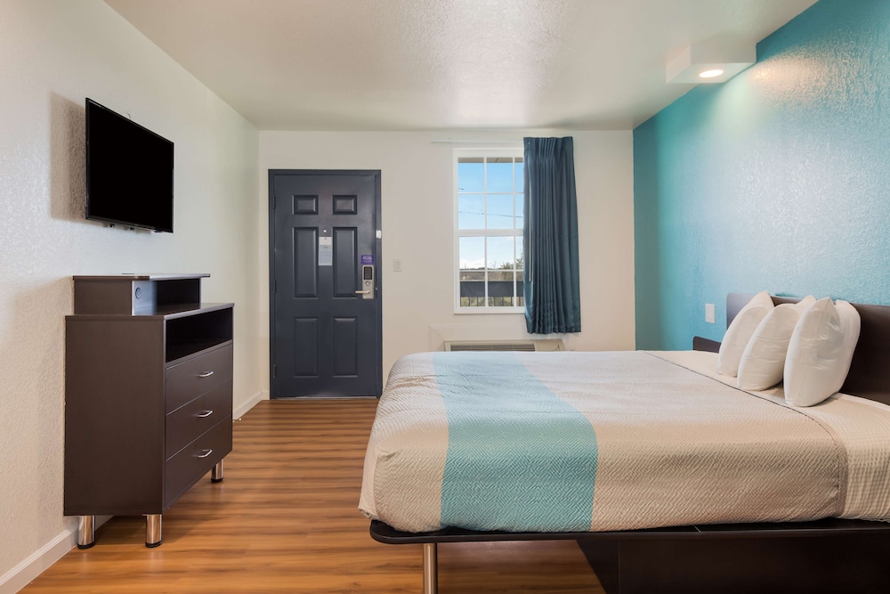 Motel 6 Temple TX - photo 11