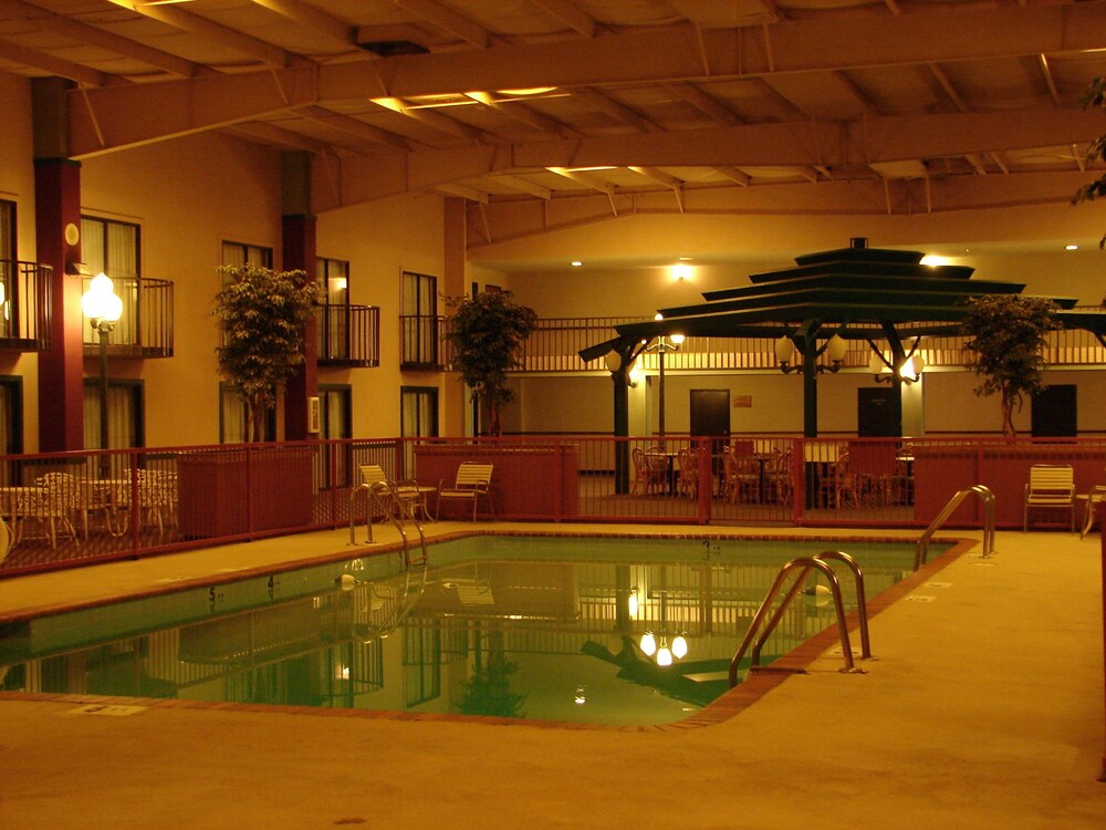 Regency Inn & Suites Altus OK - photo 10