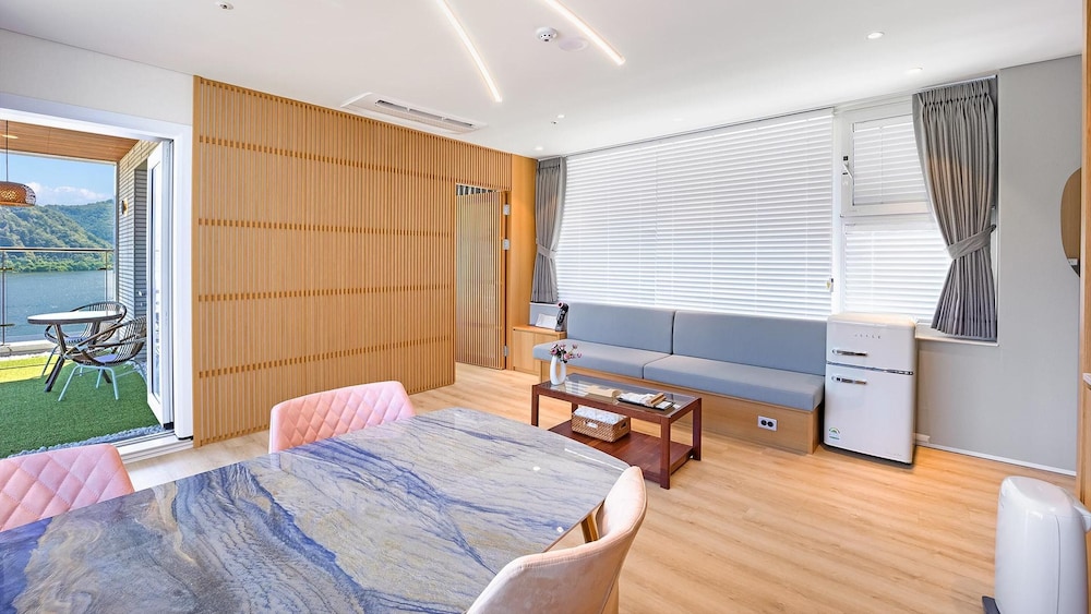 Gapyeong Laputa Resort - last minute hotel in Gapyeong