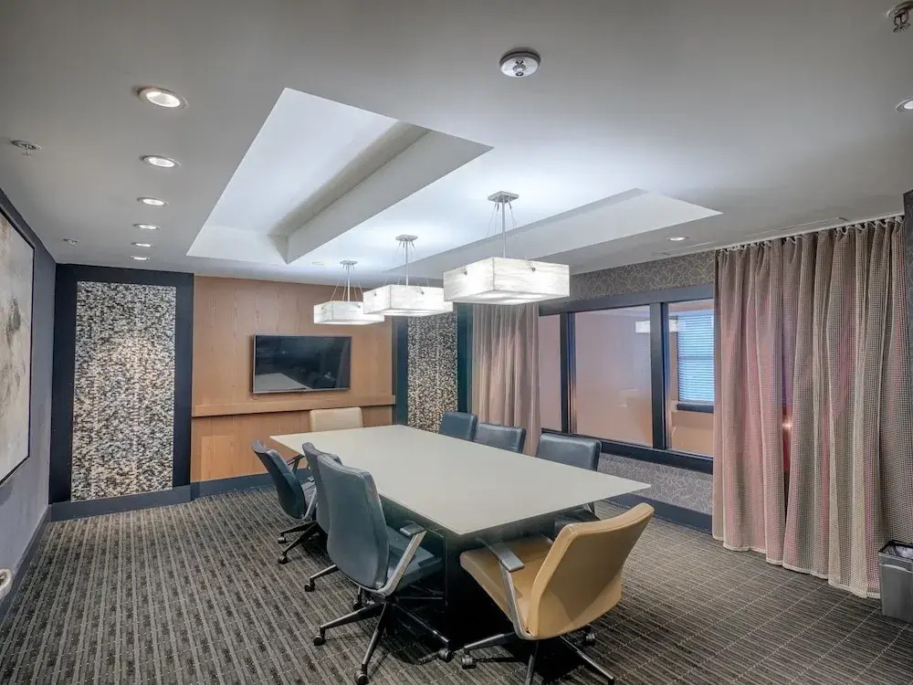 Global Luxury Suites At Thomas Circle - photo 11