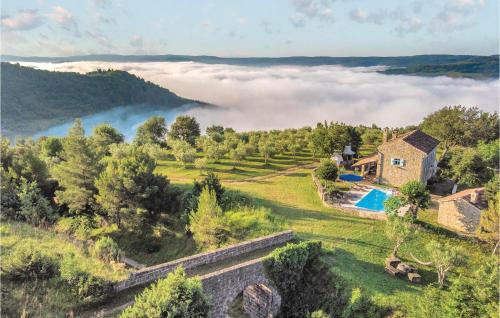 Holiday Home Biloslavi Bb Croatia — 4-Star Luxury Hotel in Groznjan, Croatia