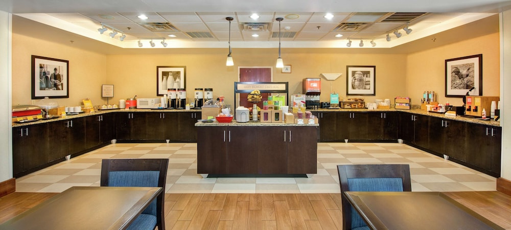Hampton Inn Gaffney - photo 26