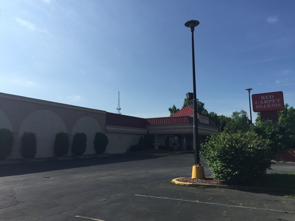 Red Carpet Inn & Suites Muncie - photo 11