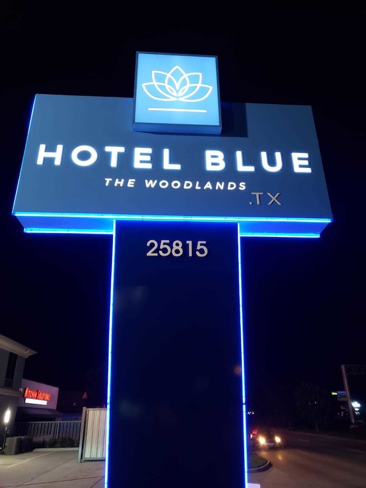 Hotel Blue Woodlands — hotel in Spring