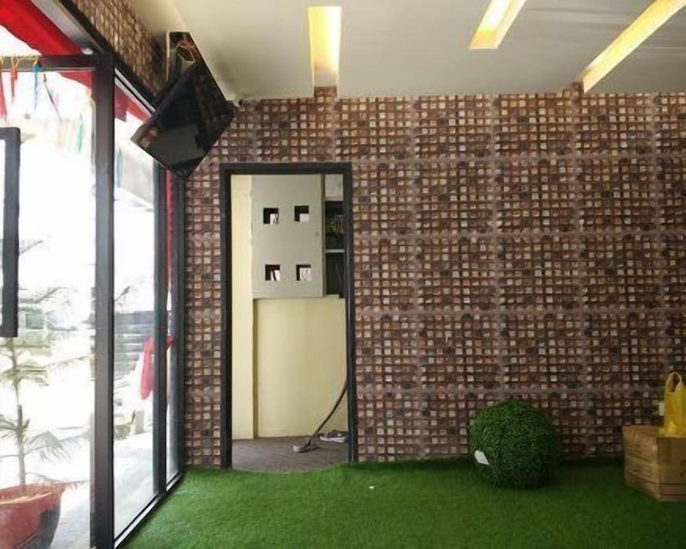 Dream Garden Hotel — Klang — photo 2
