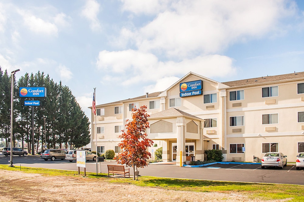 Comfort Inn Medford North - photo 45