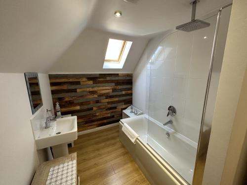 Daisy Cottage Part of the The Bay Filey Holiday Village with pool gym and direct beach access pub restaurant tennis and meadows walks
