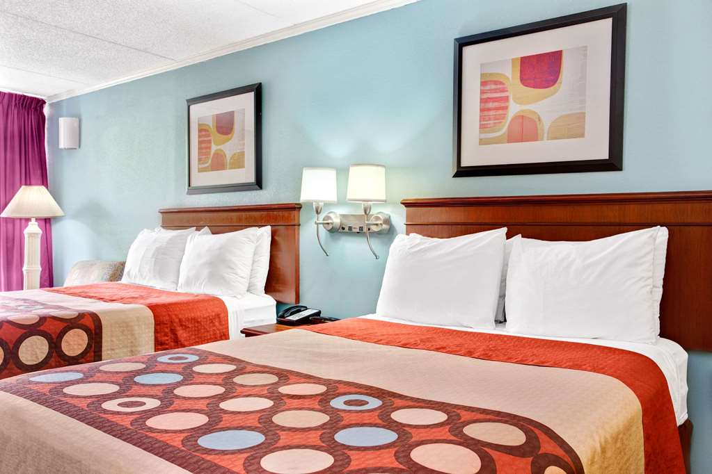 Super 8 by Wyndham Raleigh Downtown - photo 13