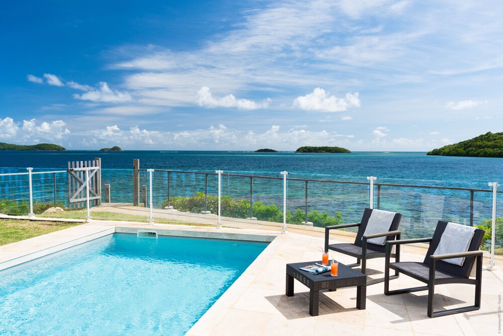 East Keys Lucy’s Bay in Le Robert, Martinique