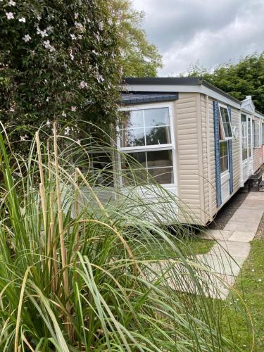 Ty Hir Caravan Moelfre in Moelfre, United Kingdom