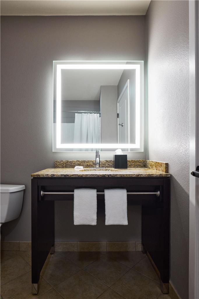 Hyatt House Seattle Bellevue - photo 17