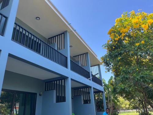 Dusit Long Beach - carbon neutral hotel in Ko Lanta