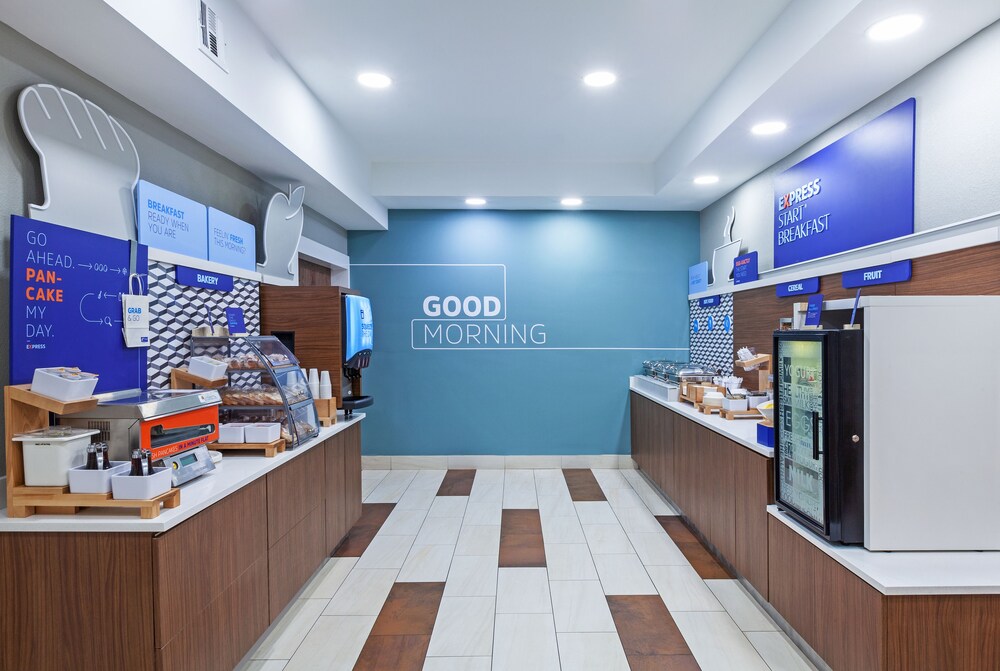 Holiday Inn Express New Orleans East by IHG - photo 25