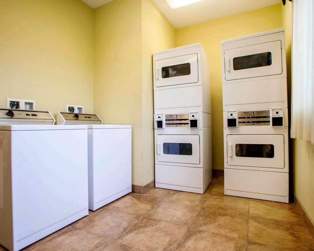 Suburban Studios Cedar Falls - photo 32