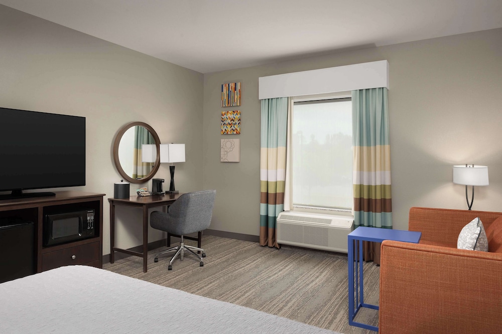 Hampton Inn & Suites Huntsville Research Park Area - photo 4