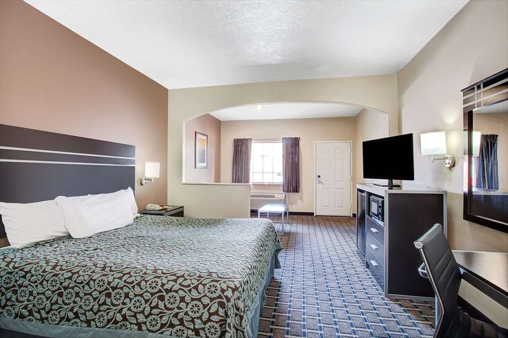 Days Inn & Suites by Wyndham Houston North Spring - photo 13