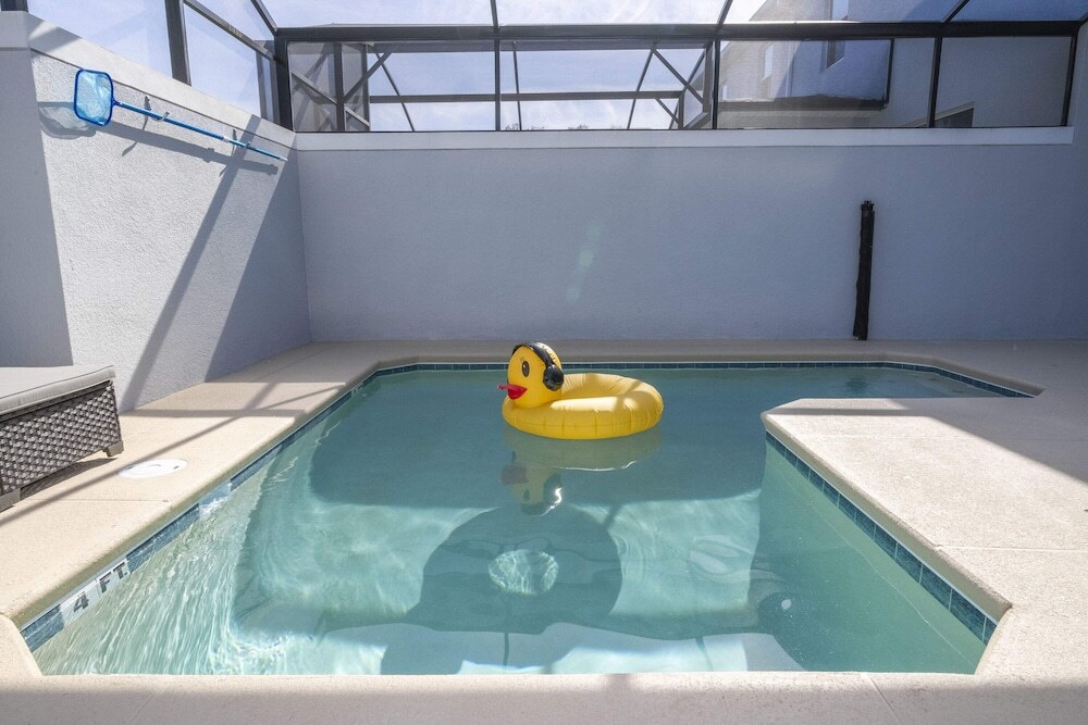 Stunning 4 Bd W Pool @ Storey Lake Resort 2613 - photo 13