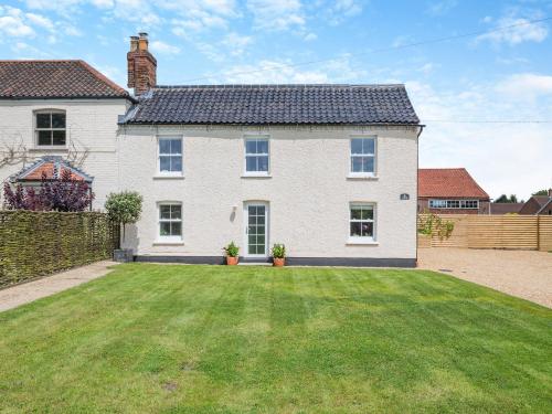 Manor Cottage — 5-Star Luxury Hotel in None, United Kingdom