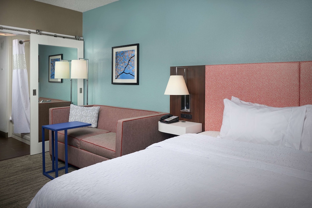 Hampton Inn Hanover - photo 11